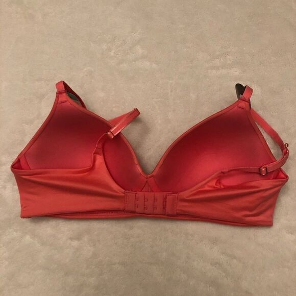 NWT Women’s Pink Wireless Bra - Picture 4 of 4